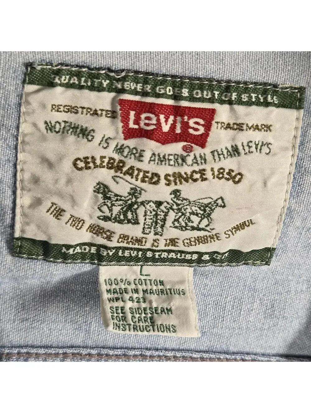 Vtg Levis WPL 423 Real Indigo Blue Denim Trucker Button Down 100% Cotton Large